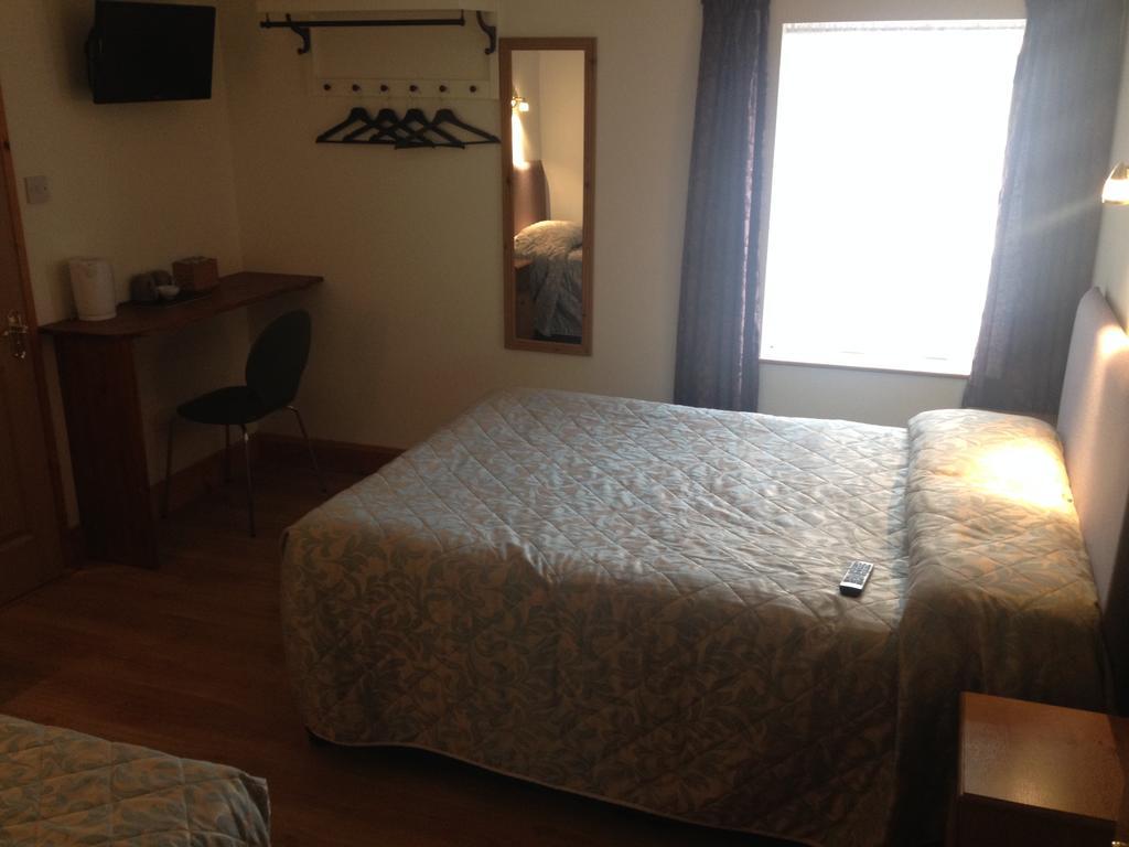 キャッスルバー Carragh House Bed & Breakfast エクステリア 写真